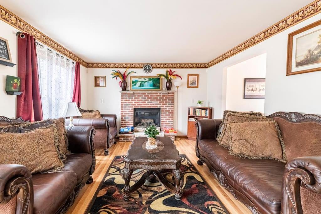 Cheerful Pocono Home Away From Home Albrightsville Eksteriør billede