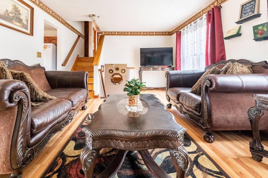 Cheerful Pocono Home Away From Home Albrightsville Eksteriør billede
